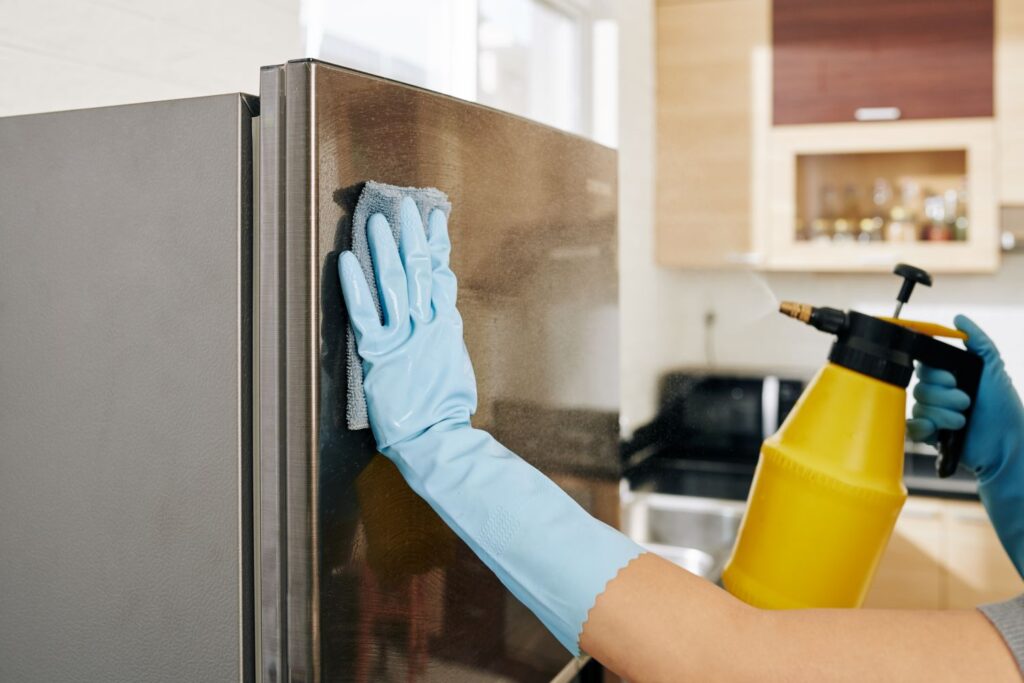 Clean the refrigerator.